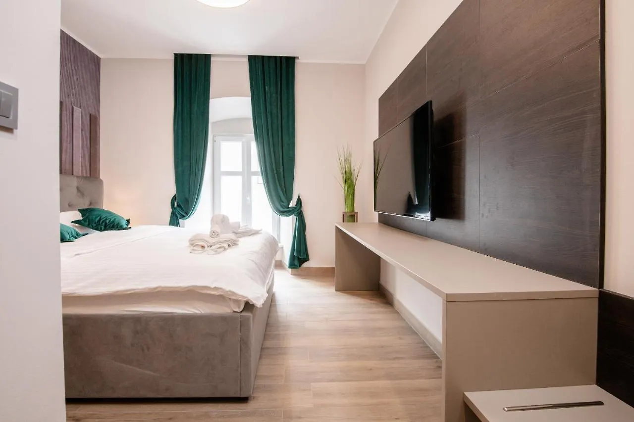 Deluxe apartments&rooms Revis Rijeka 0*,